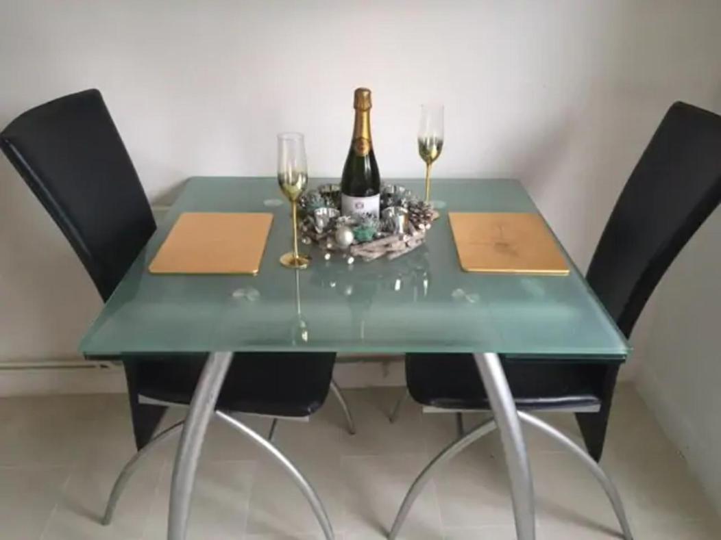 Kb99 Comfy 2 Bedroom House In Horsham, Pets Very Welcome With Easy Links To London And Gatwick Экстерьер фото