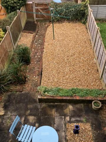 Kb99 Comfy 2 Bedroom House In Horsham, Pets Very Welcome With Easy Links To London And Gatwick Экстерьер фото