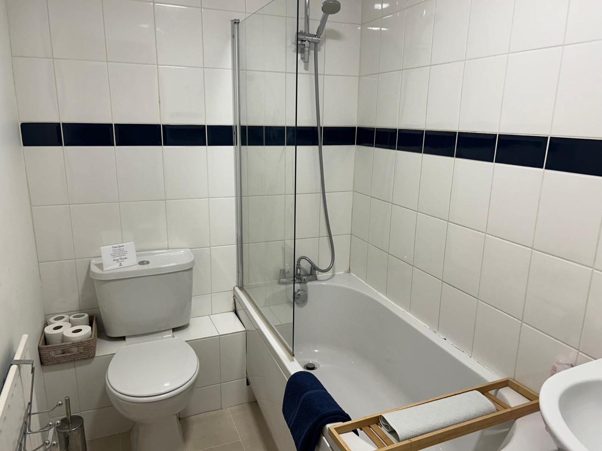 Kb99 Comfy 2 Bedroom House In Horsham, Pets Very Welcome With Easy Links To London And Gatwick Экстерьер фото