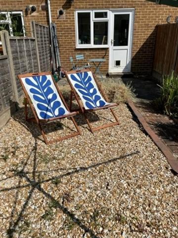 Kb99 Comfy 2 Bedroom House In Horsham, Pets Very Welcome With Easy Links To London And Gatwick Экстерьер фото